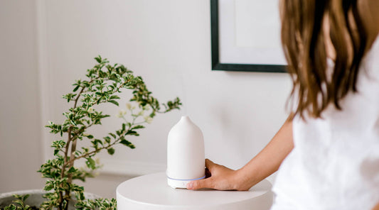 How to Use Essential Oils in the Workplace