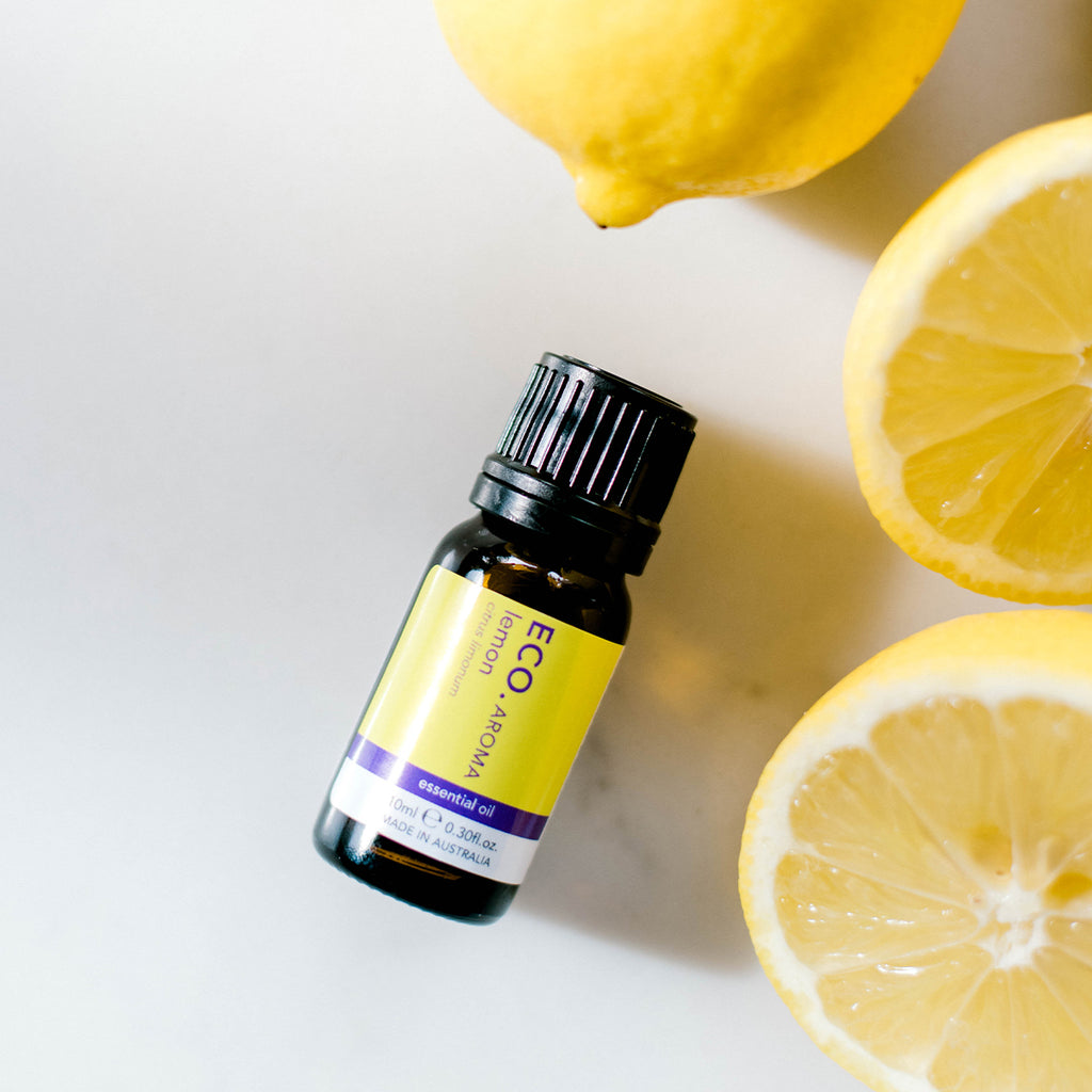 lemon essential oils and lemons